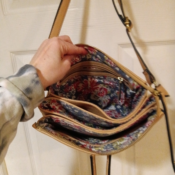 ❄️ Tan Adjustable Strap Crossbody Shoulder Bag Handbag - Picture 4 of 9